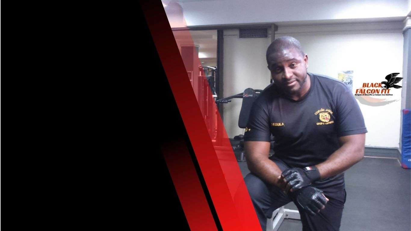 Foto de Falcon Cuando era Coach de Fitness